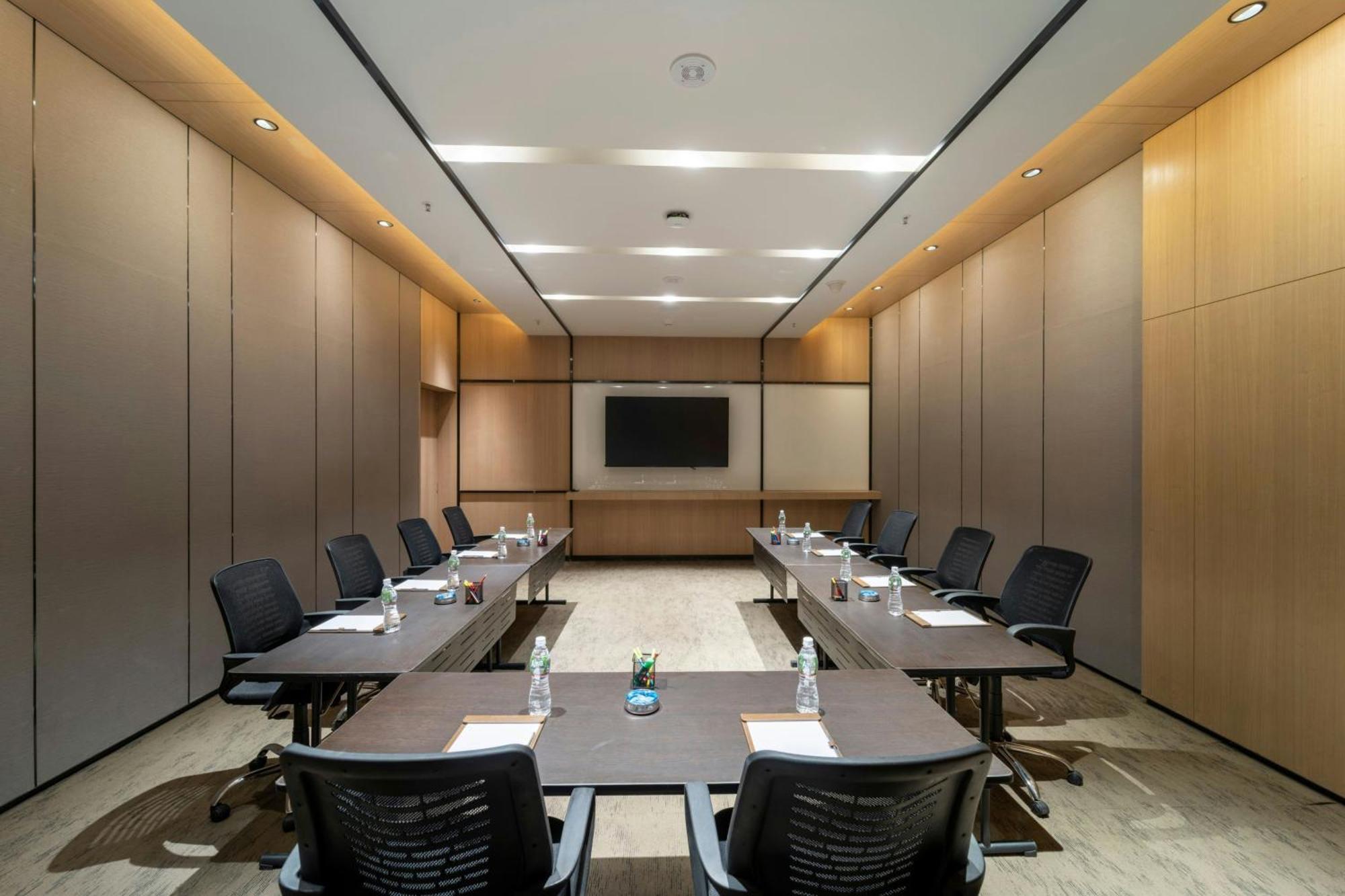 Courtyard By Marriott Вадодара Екстериор снимка