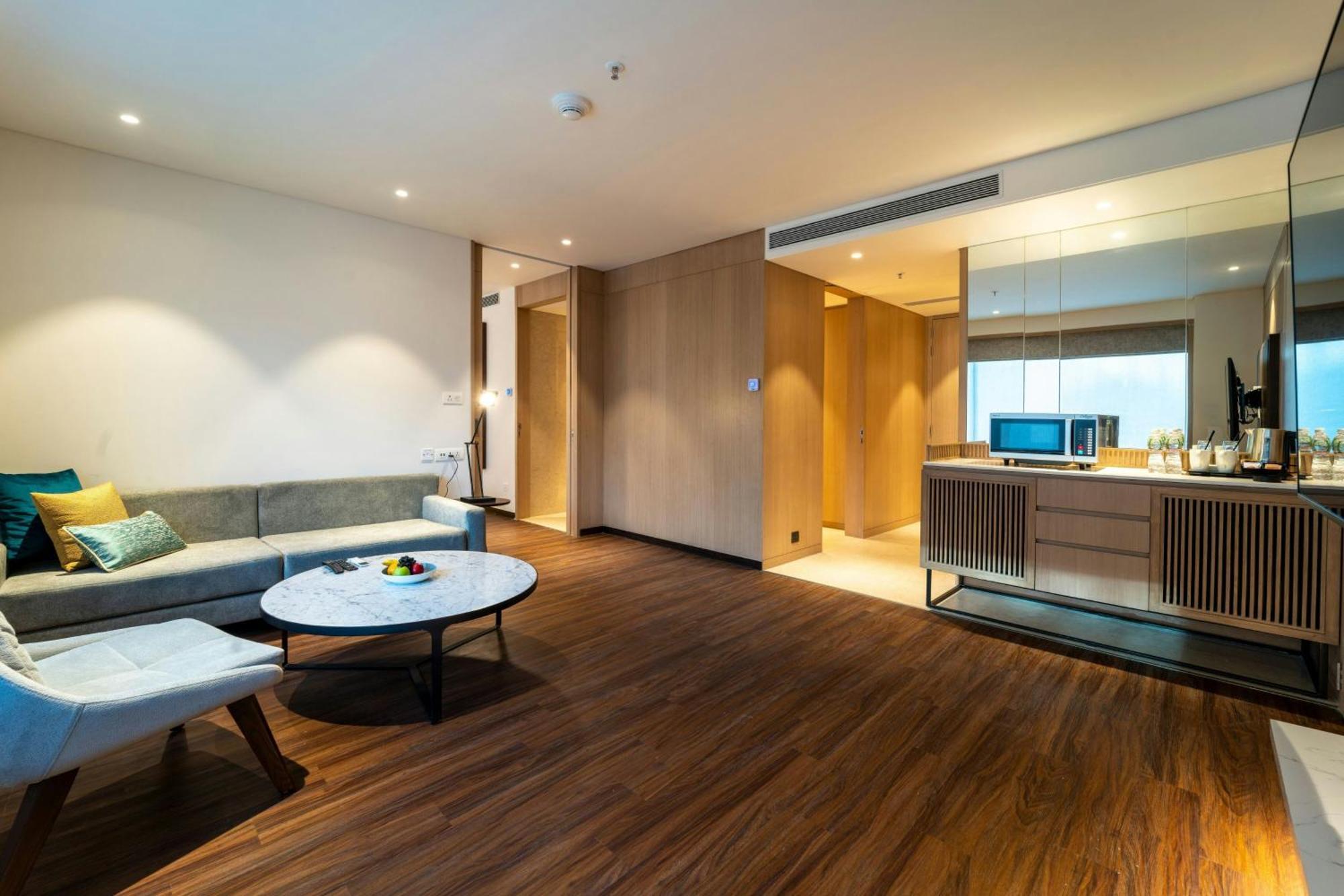 Courtyard By Marriott Вадодара Екстериор снимка