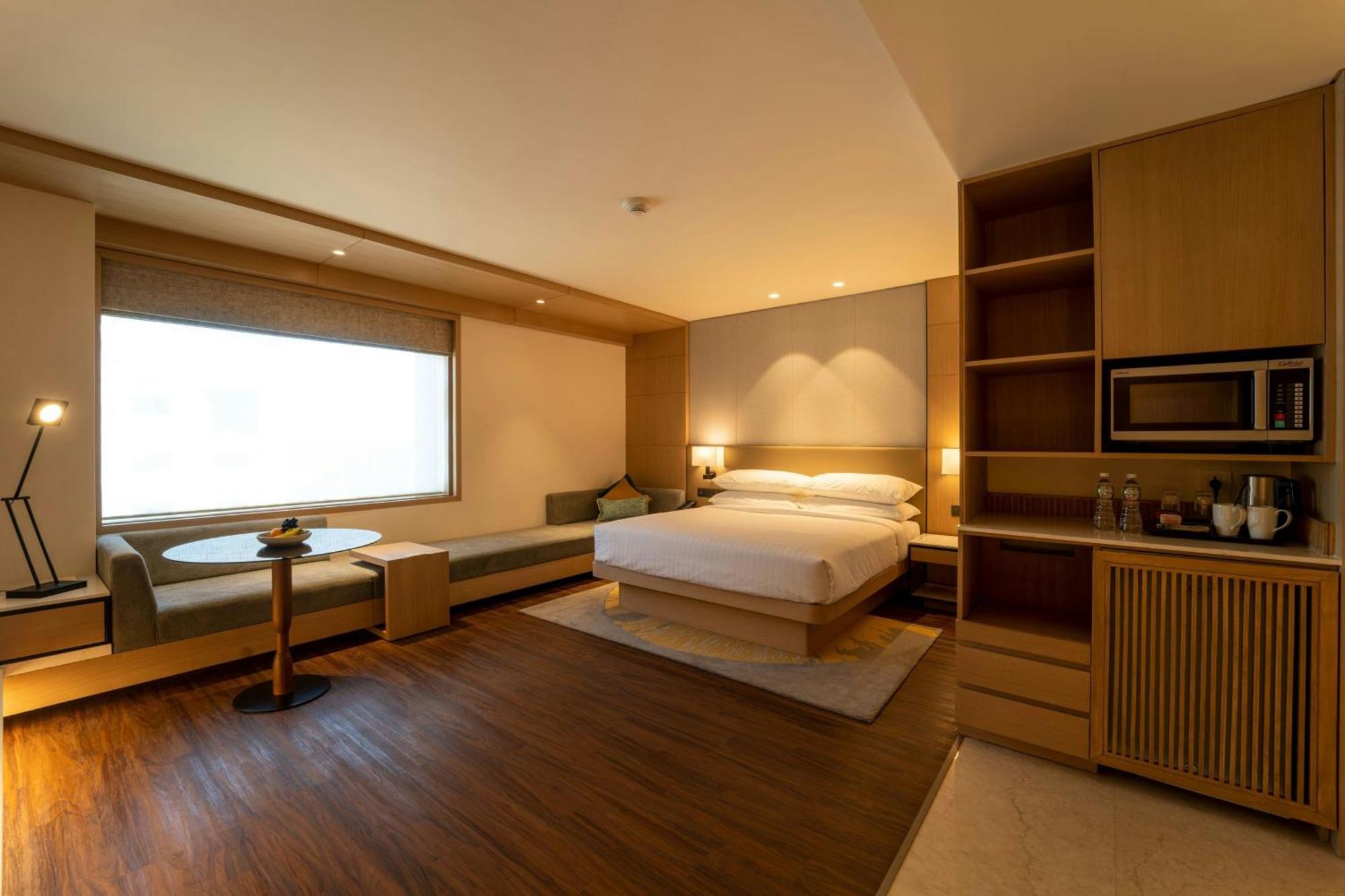 Courtyard By Marriott Вадодара Екстериор снимка